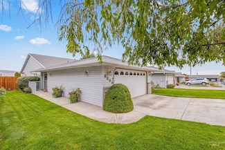 929 Cypress Ct Unit A, Lewiston, ID 83501