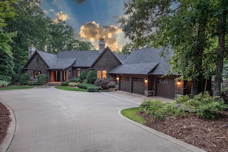 1081 Falling Creek Dr, Greensboro, GA 30642