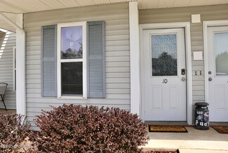 310 Cambridge Manor Dr, Schenectady, NY 12302