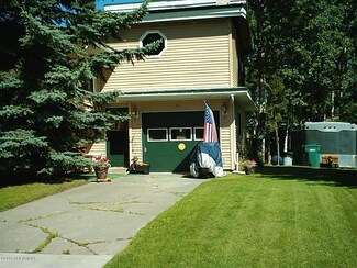 4231 Warwick Dr, Anchorage, AK 99508