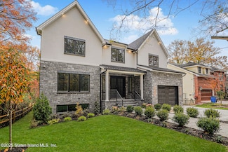 171 Androvette Ave, Staten Island, NY 10312