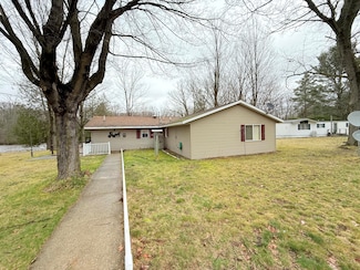 15370 Rapids Dr, Hersey, MI 49639