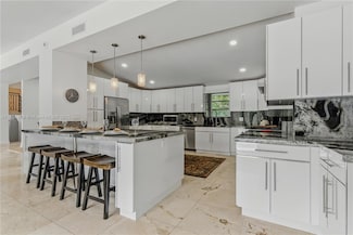 9811 SW 96th St, Miami, FL 33176