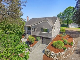 4815 Waller Rd E, Tacoma, WA 98443