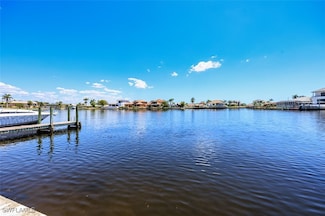 1714 Bikini Ct Unit 105, Cape Coral, FL 33904