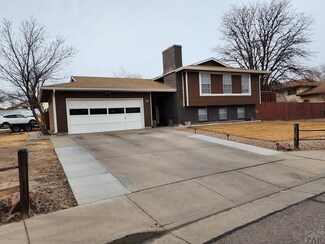 23 Glen Royal Dr, Pueblo, CO 81005