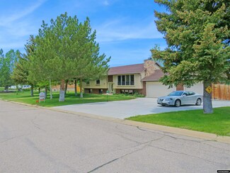 218 Washakie Dr, Evanston, WY 82930