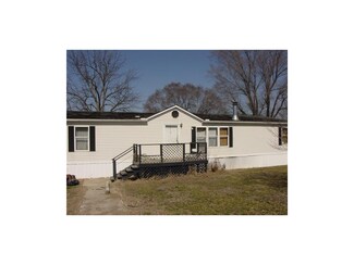 675 NE 750, Knob Noster, MO 65336