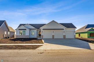 4234 Bristlecone Loop S, Fargo, ND 58104