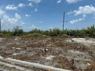 2 NW Nw St, South Bay, FL 33493