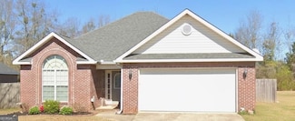 208 Sugarloaf Pkwy, Perry, GA 31069