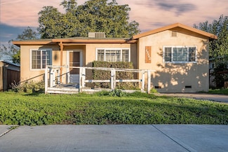 15842 5th St, Lathrop, CA 95330