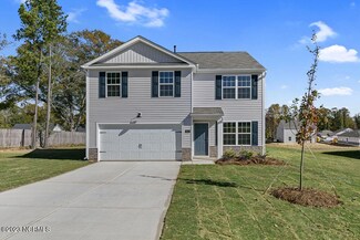 4002 Calabash Ct, New Bern, NC 28560