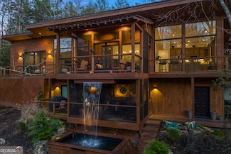 303 Clarice Ln, Sautee Nacoochee, GA 30571