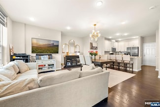 102 Wesmont Dr Unit 3912, Wood Ridge, NJ 07075