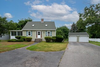 207 Landing Rd, Hampton, NH 03842