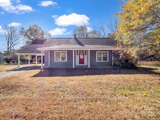 329 W Main St, Mooresboro, NC 28114