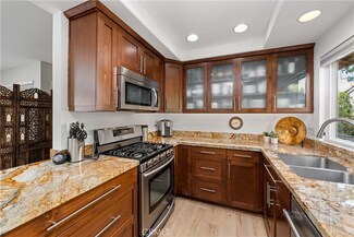 43 Lemon Grove, Irvine, CA 92618