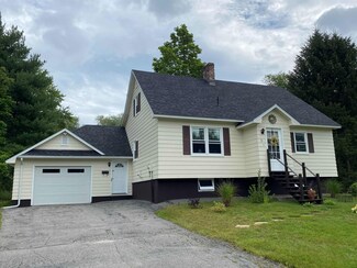 51 Beech St, Newport, NH 03773