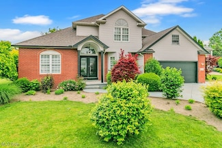 37847 Michelle Ln, Eastlake, OH 44095