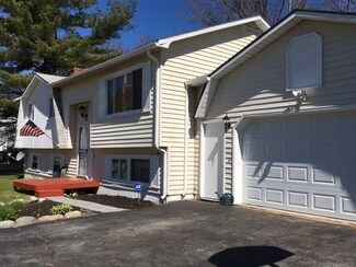 11 Charity St, Lisbon, ME 04252