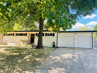 977 N Chipper Ln, Wichita, KS 67212