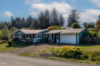 1474 SE Nelson Wayside Dr, Waldport, OR 97394