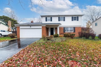 8208 Copperfield Dr, Columbus, OH 43235