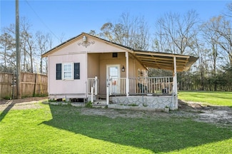 20545 Graceland Rd, Franklinton, LA 70438