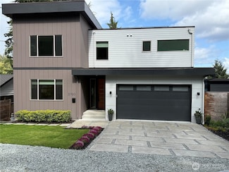3760 W Lawton St, Seattle, WA 98199