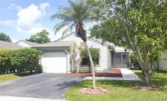 2547 Bedford Mews Dr, Wellington, FL 33414