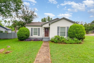 1401 W Shepherd St, Denison, TX 75020