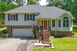 3153 Roland Rd, Morganton, NC 28655