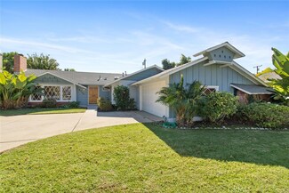 2712 Oak Knoll Dr, Los Alamitos, CA 90720