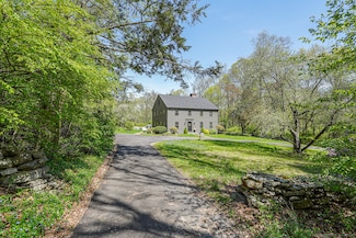 37 Pulpit Rock Rd, Woodstock, CT 06281