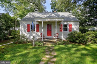 517 Manor Rd, Glen Burnie, MD 21061