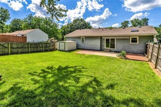 11905 W 49th St, Shawnee, KS 66216