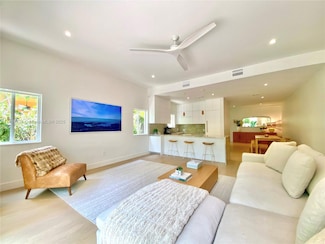 3146 McDonald St Unit 3146, Miami, FL 33133