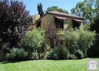 372 Rosemont Ave, Pasadena, CA 91103