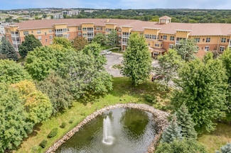15001 Burnhaven Dr Unit 105, Burnsville, MN 55306