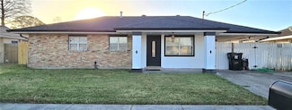2713 Volpe Dr, Chalmette, LA 70043