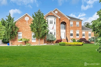 22 Amagansett Ln, Matawan, NJ 07747