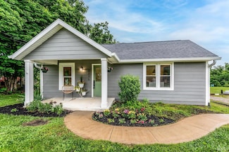 2375 S Knightridge Rd, Bloomington, IN 47401