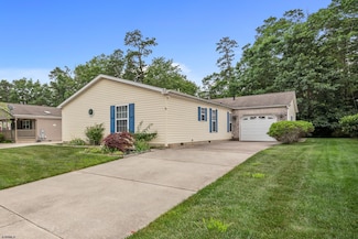 207 Pebble Beach Dr, Hamilton, NJ 08330