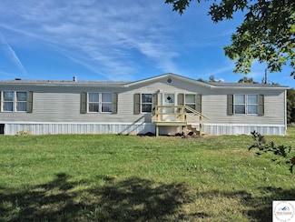 36450 Bennett County Rd, Green Ridge, MO 65332