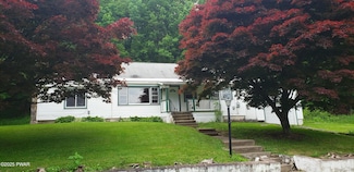 3307 Creamton Dr, Lake Como, PA 18437