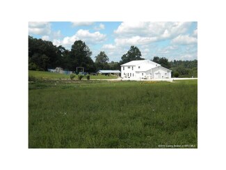 1513 E Carnes Mill Rd, English, IN 47118