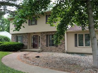 3151 Redlich Dr, Decatur, IL 62521