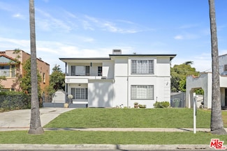 1415 Nadeau Dr, Los Angeles, CA 90019