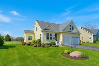 5 Back Nine Dr, Haverhill, MA 01832